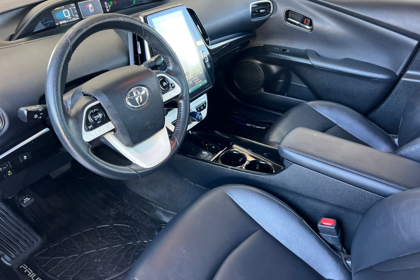 Thumbnail: 2018 Toyota Prius Prime - 11