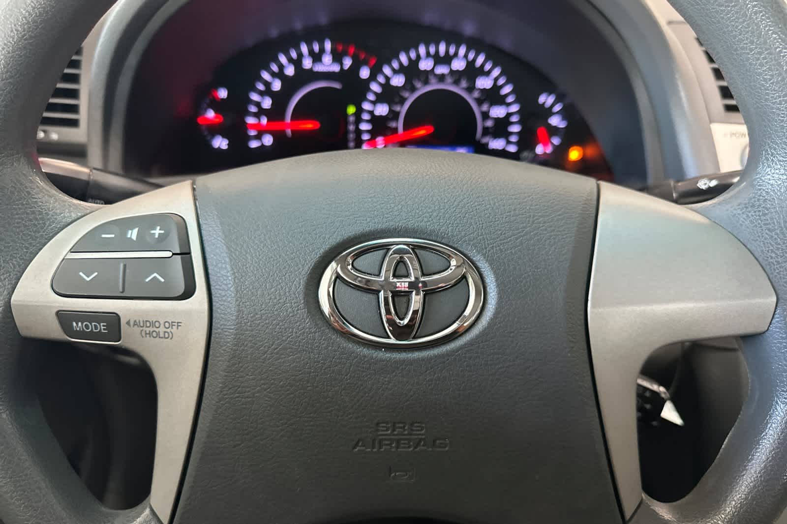 Thumbnail: 2011 Toyota Camry - 22