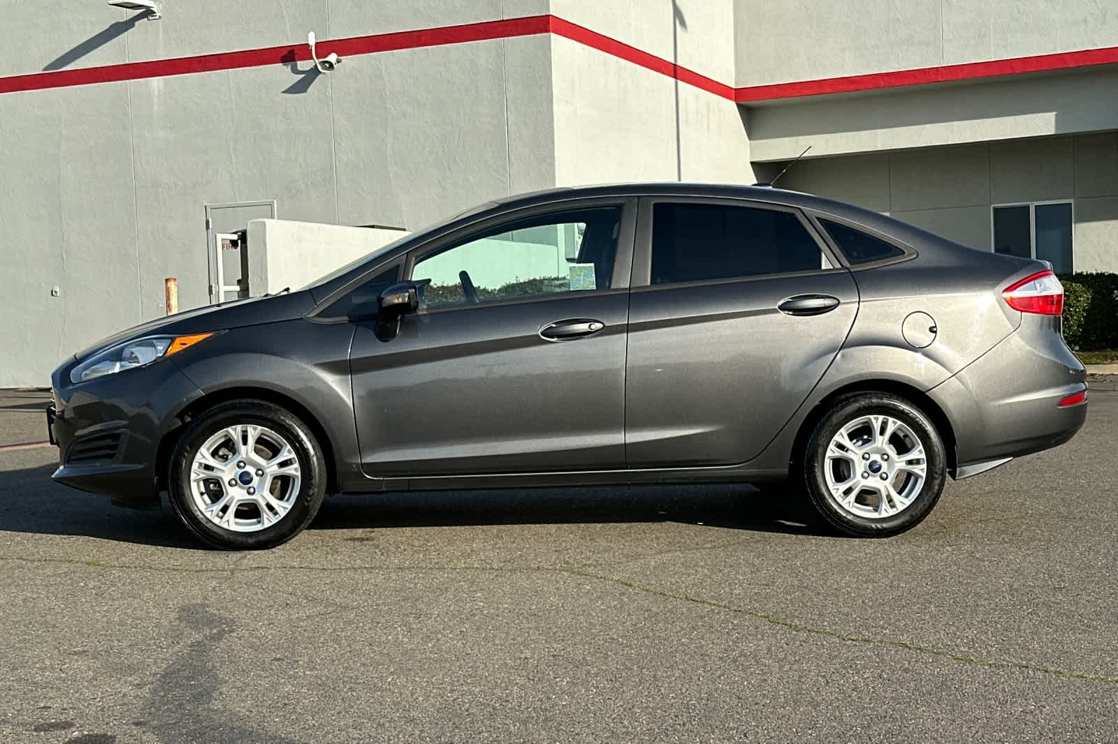 Thumbnail: 2015 Ford Fiesta - 9