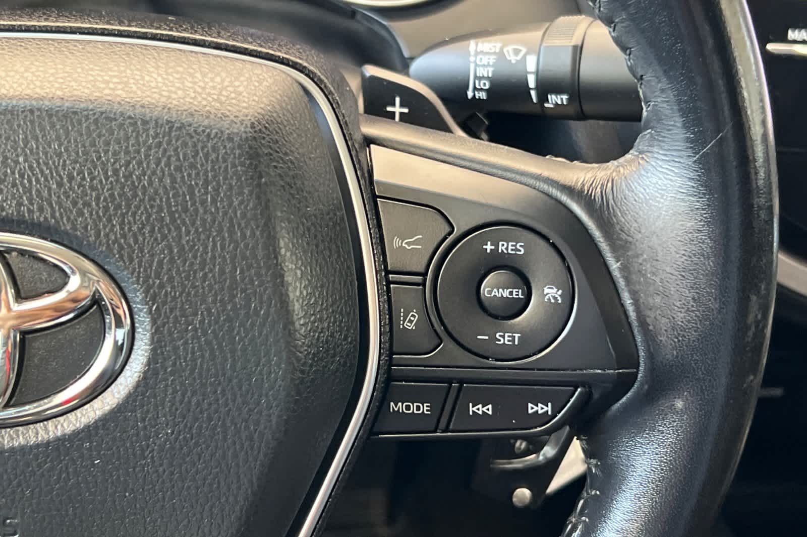 Thumbnail: 2019 Toyota Camry - 24
