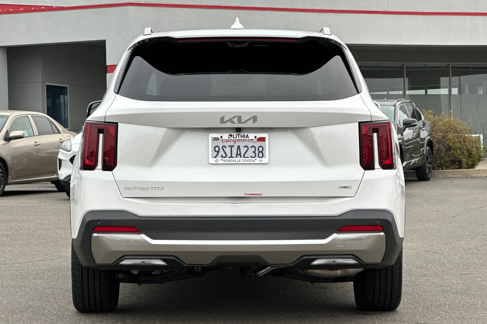 Thumbnail: 2025 Kia Sorento - 8