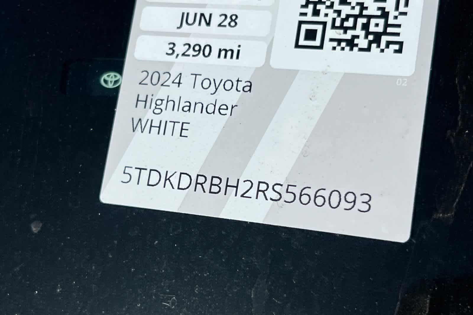Thumbnail: 2024 Toyota Highlander - 23