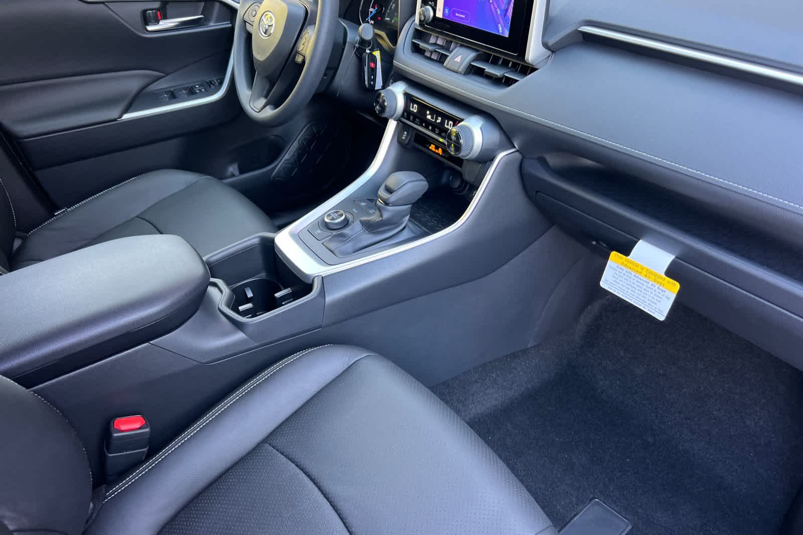 Thumbnail: 2025 Toyota RAV4 - 16