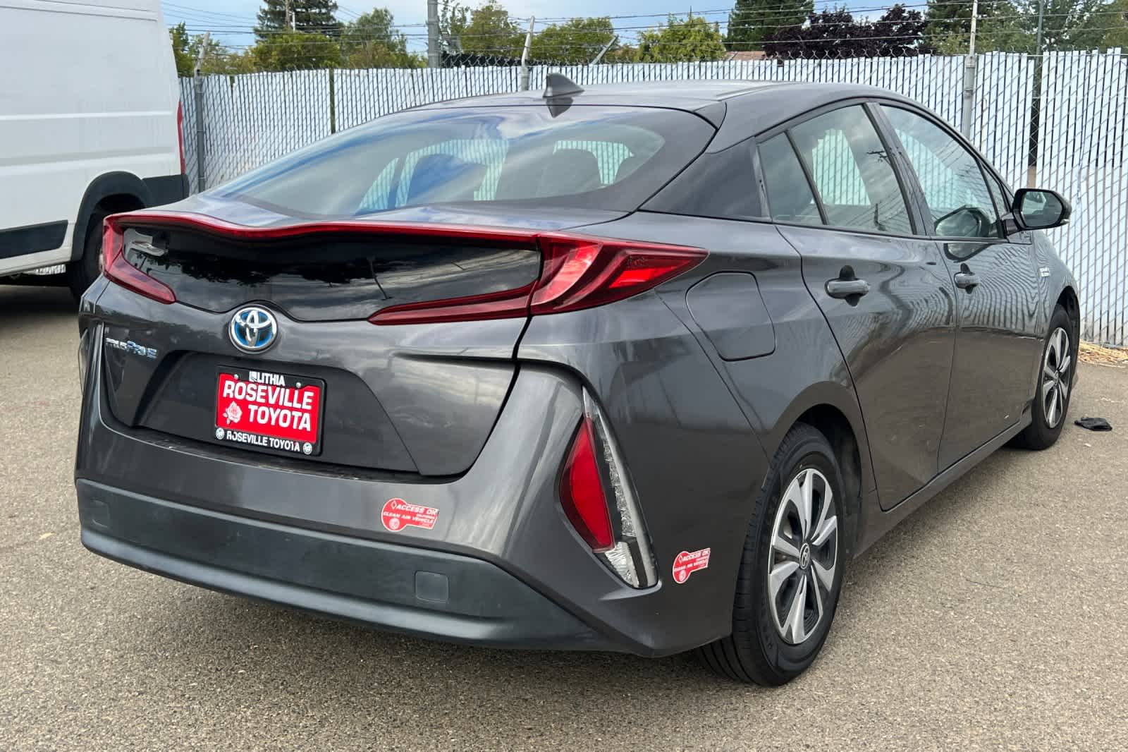 Thumbnail: 2017 Toyota Prius Prime - 4