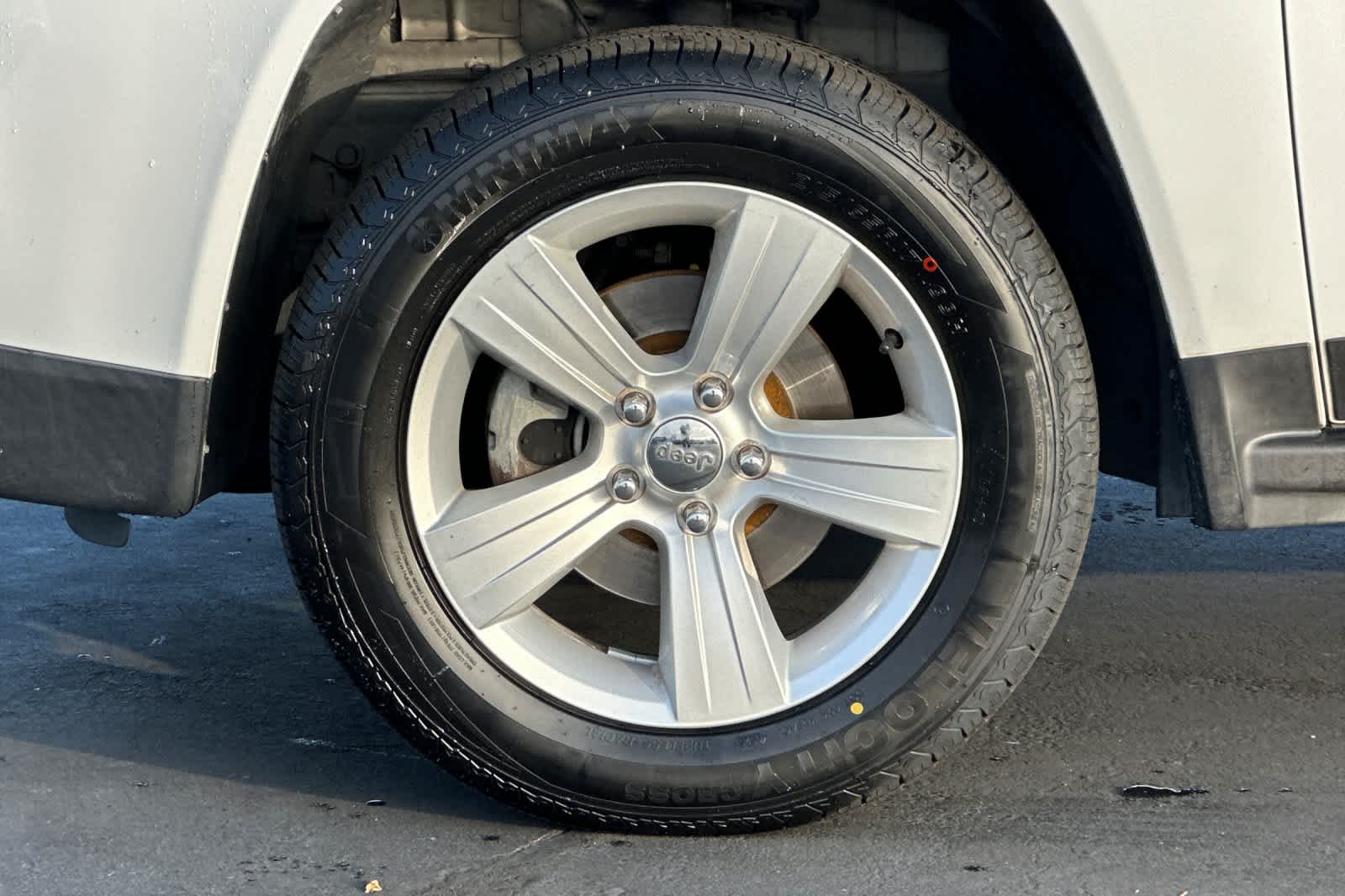 Thumbnail: 2017 Jeep Compass - 29