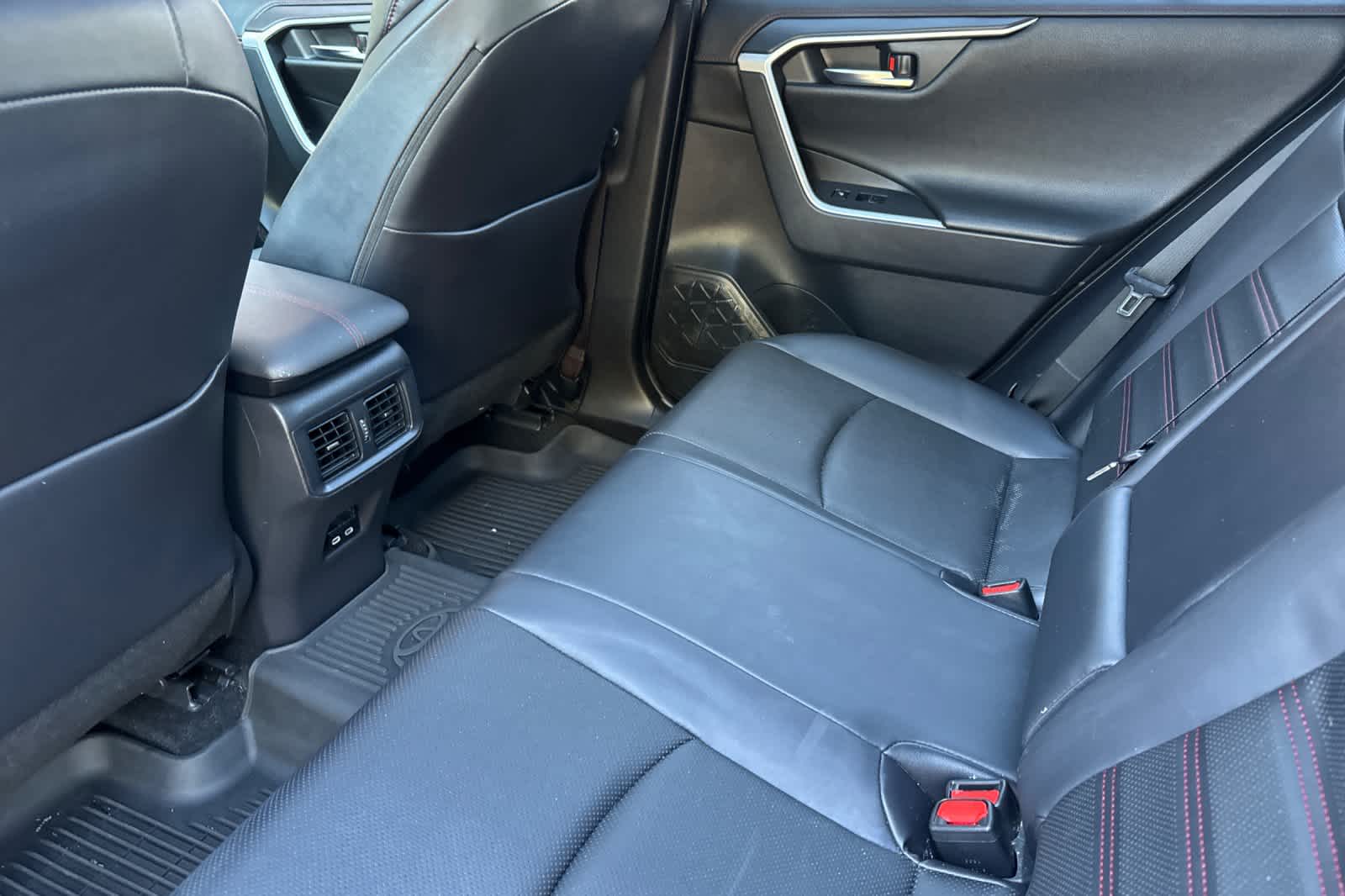 Thumbnail: 2024 Toyota RAV4 - 4