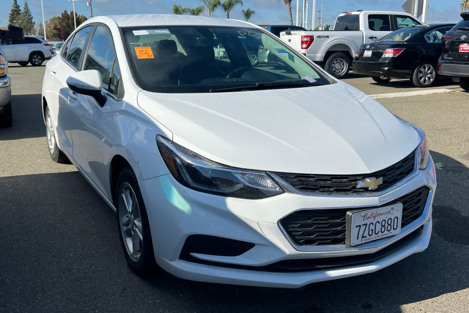 Thumbnail: 2017 Chevrolet Cruze - 3