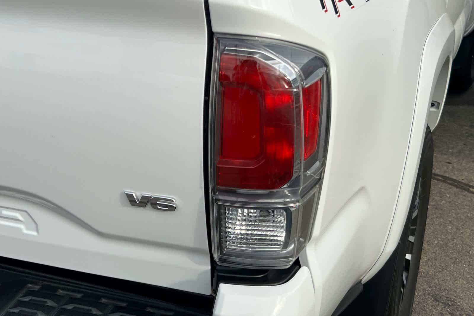 Thumbnail: 2023 Toyota Tacoma - 17