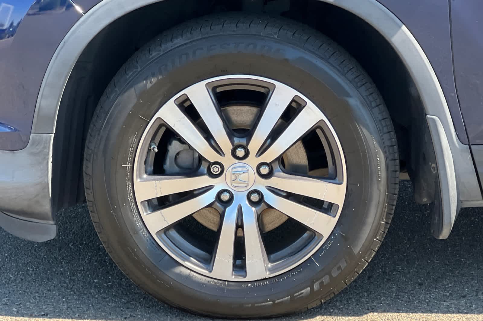 Thumbnail: 2016 Honda Pilot - 32