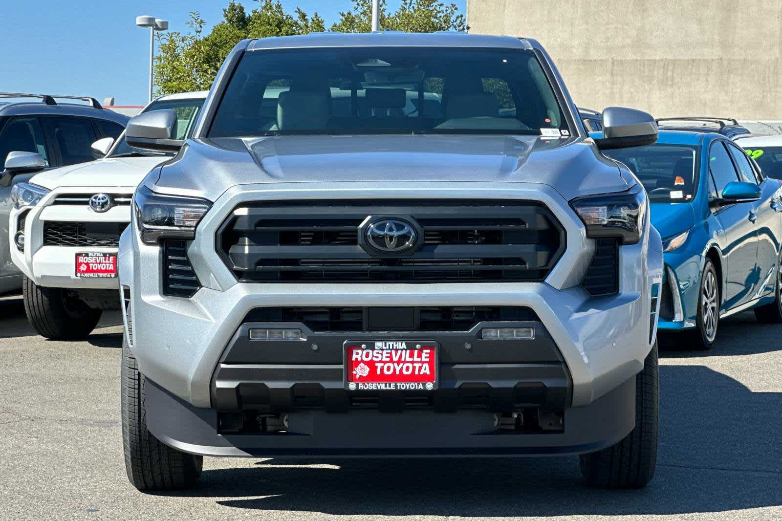 Thumbnail: 2025 Toyota Tacoma - 10