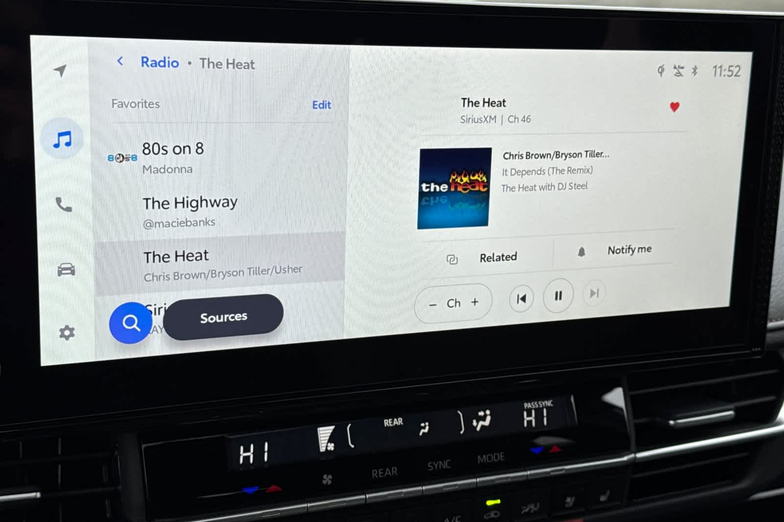 Thumbnail: 2026 Toyota Sienna - 20
