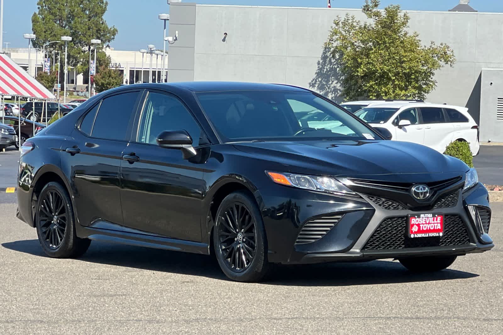 Thumbnail: 2020 Toyota Camry - 5