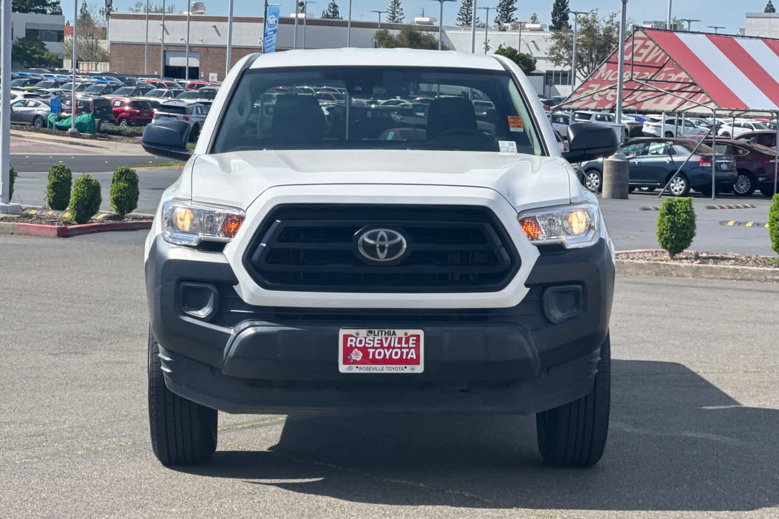 Thumbnail: 2020 Toyota Tacoma - 10