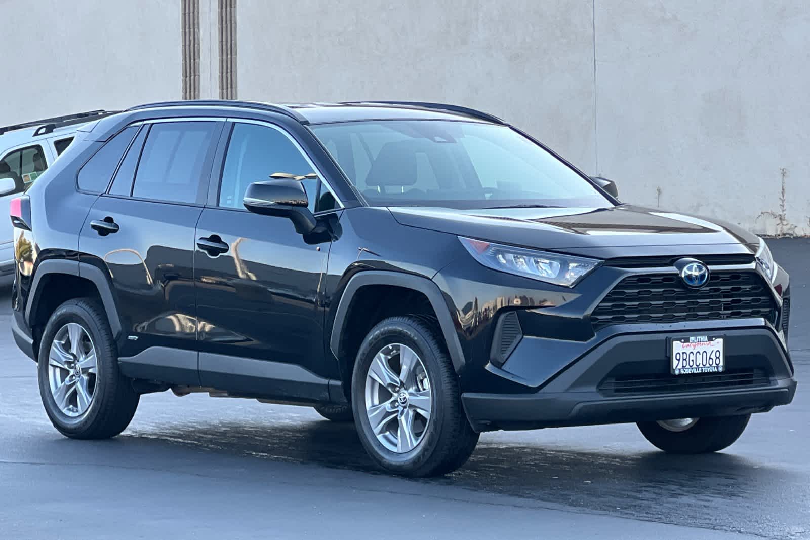 Thumbnail: 2022 Toyota RAV4 - 5