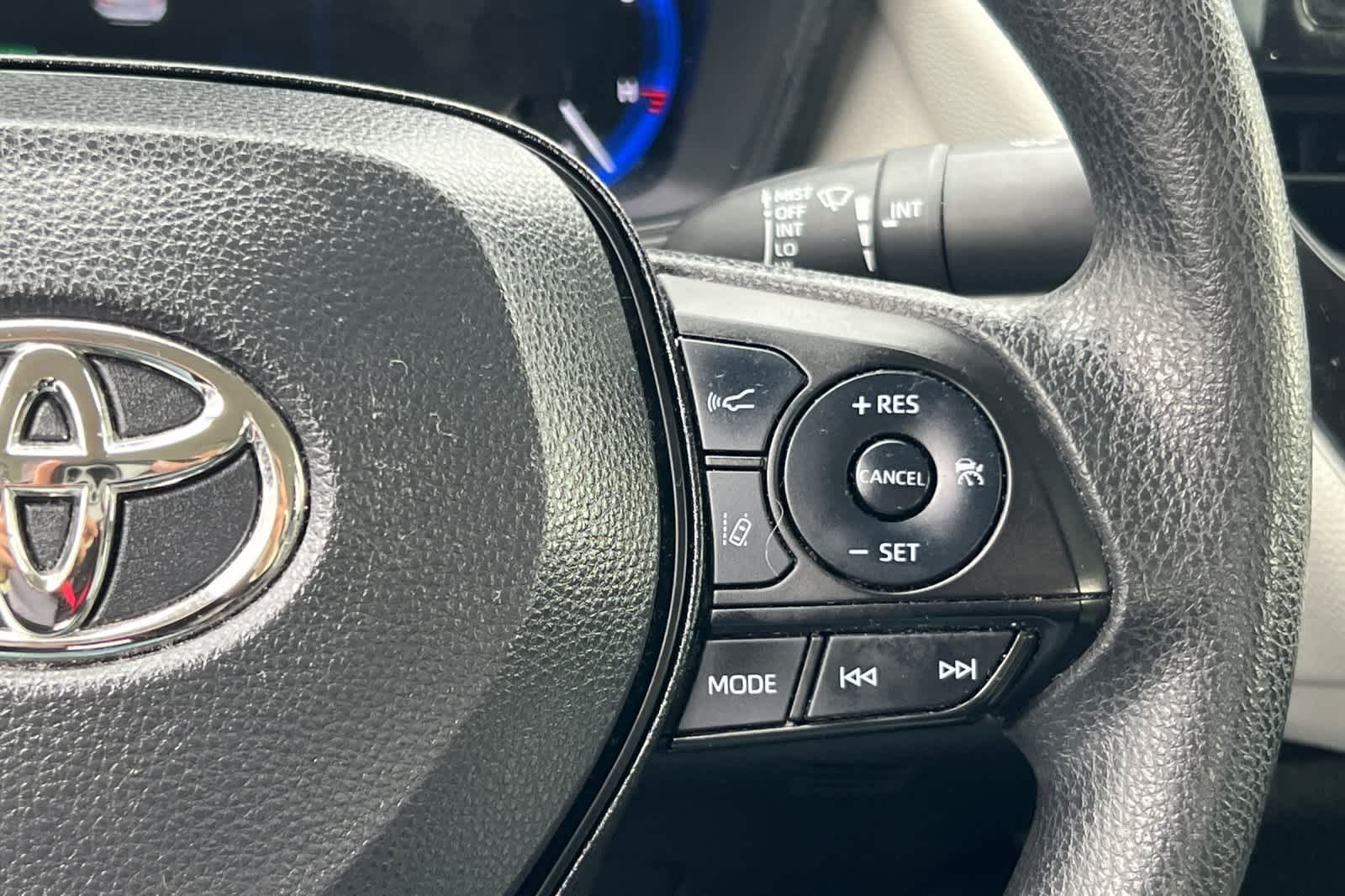 Thumbnail: 2021 Toyota Corolla - 25