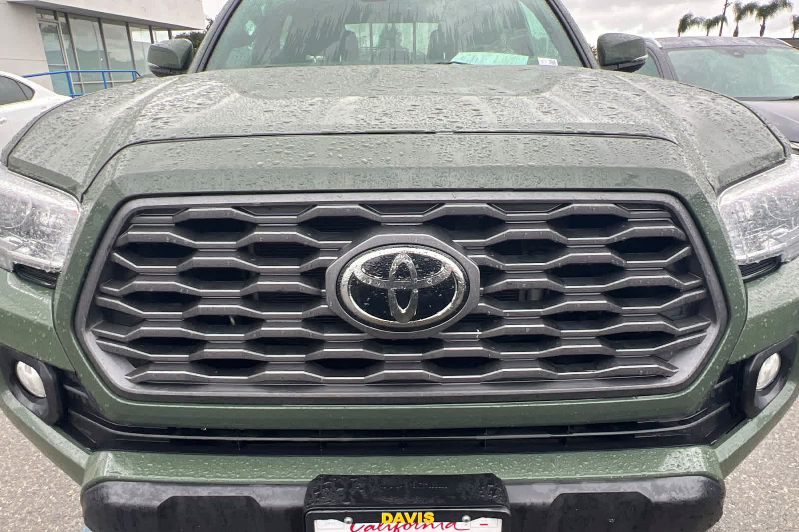 Thumbnail: 2022 Toyota Tacoma - 9