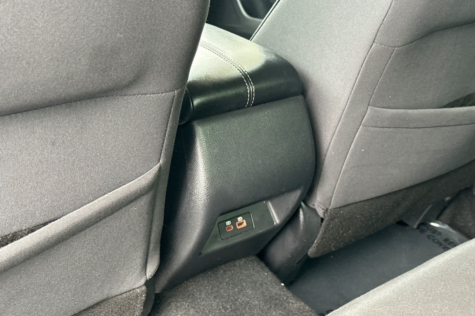 Thumbnail: 2019 Nissan Altima - 14