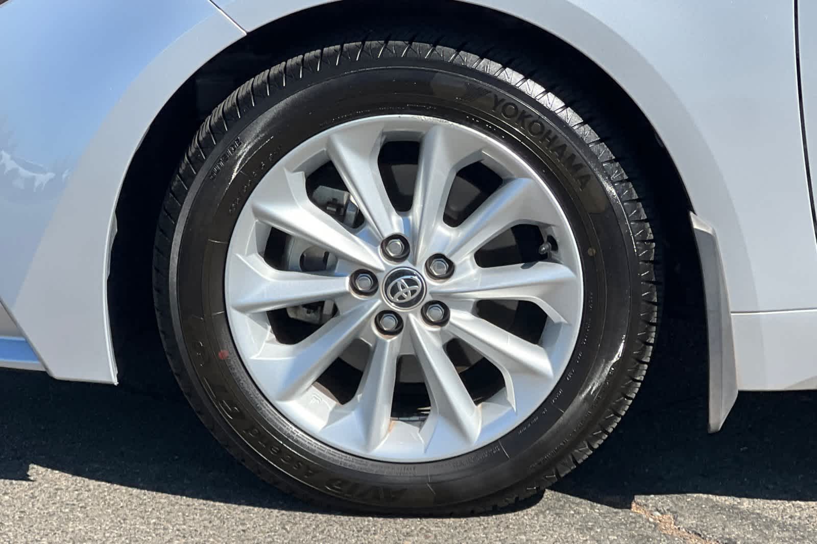 Thumbnail: 2022 Toyota Corolla - 27