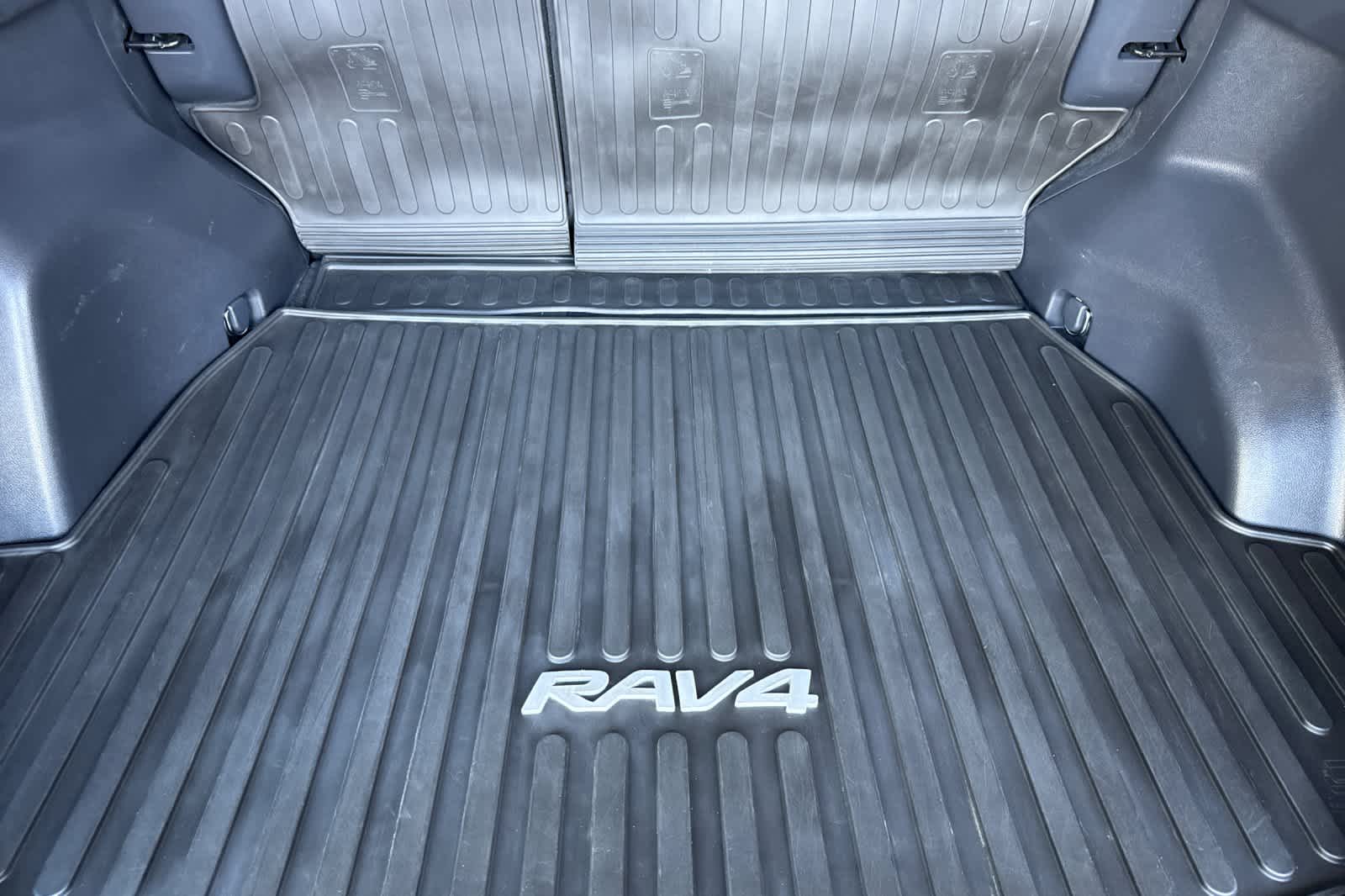 Thumbnail: 2023 Toyota RAV4 - 16