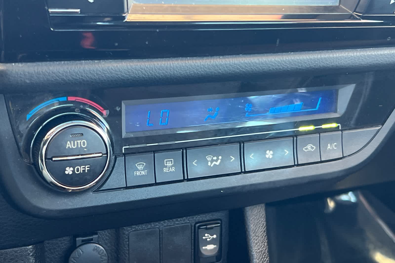 Thumbnail: 2016 Toyota Corolla - 20