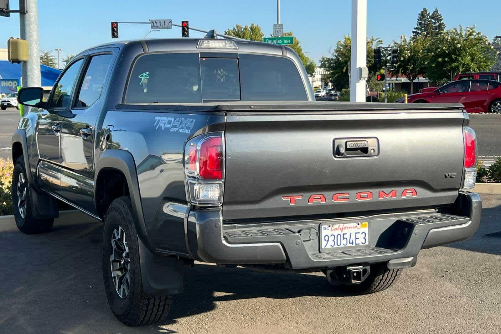 Thumbnail: 2022 Toyota Tacoma - 4