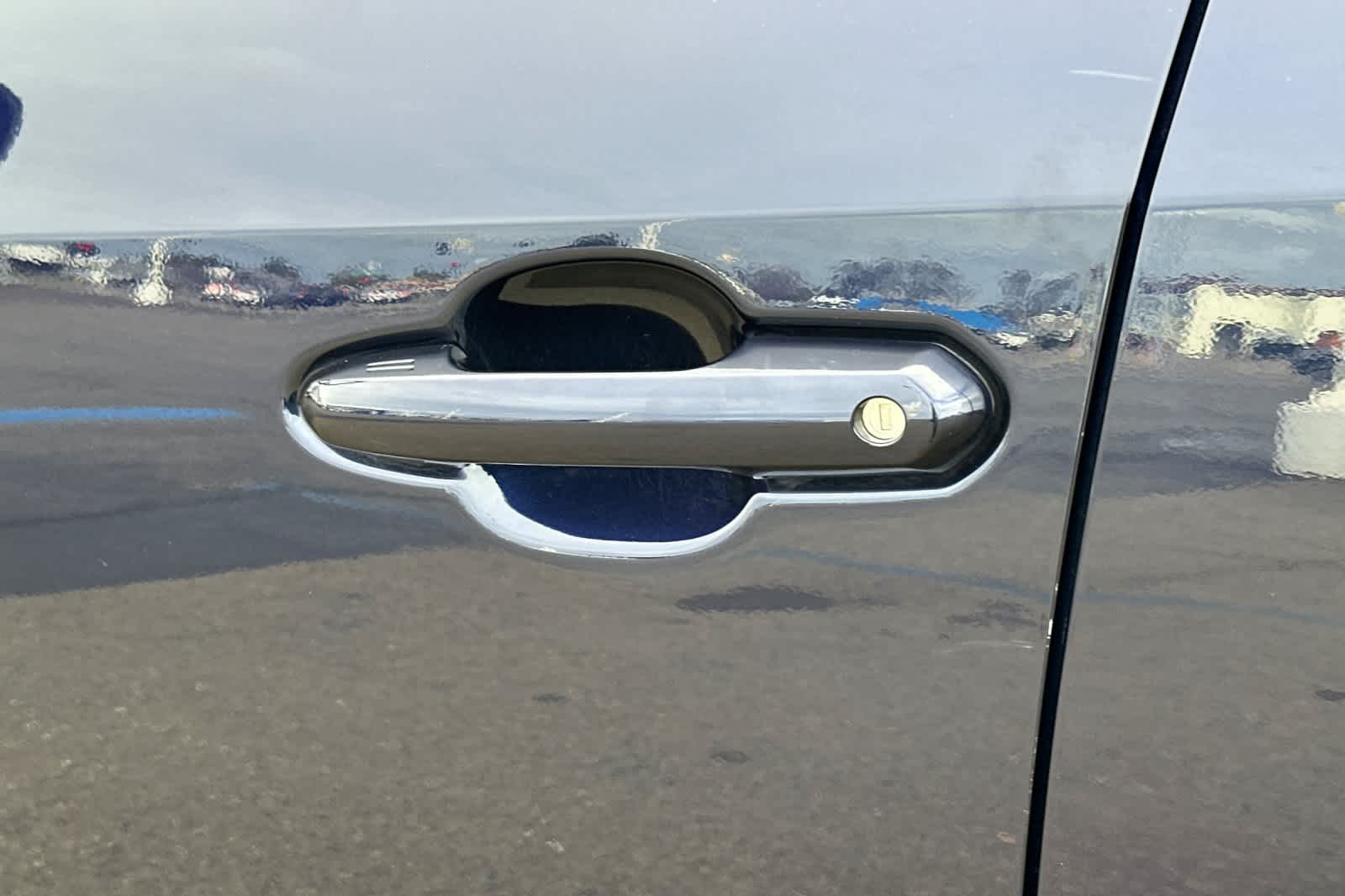 Thumbnail: 2024 Toyota RAV4 - 20