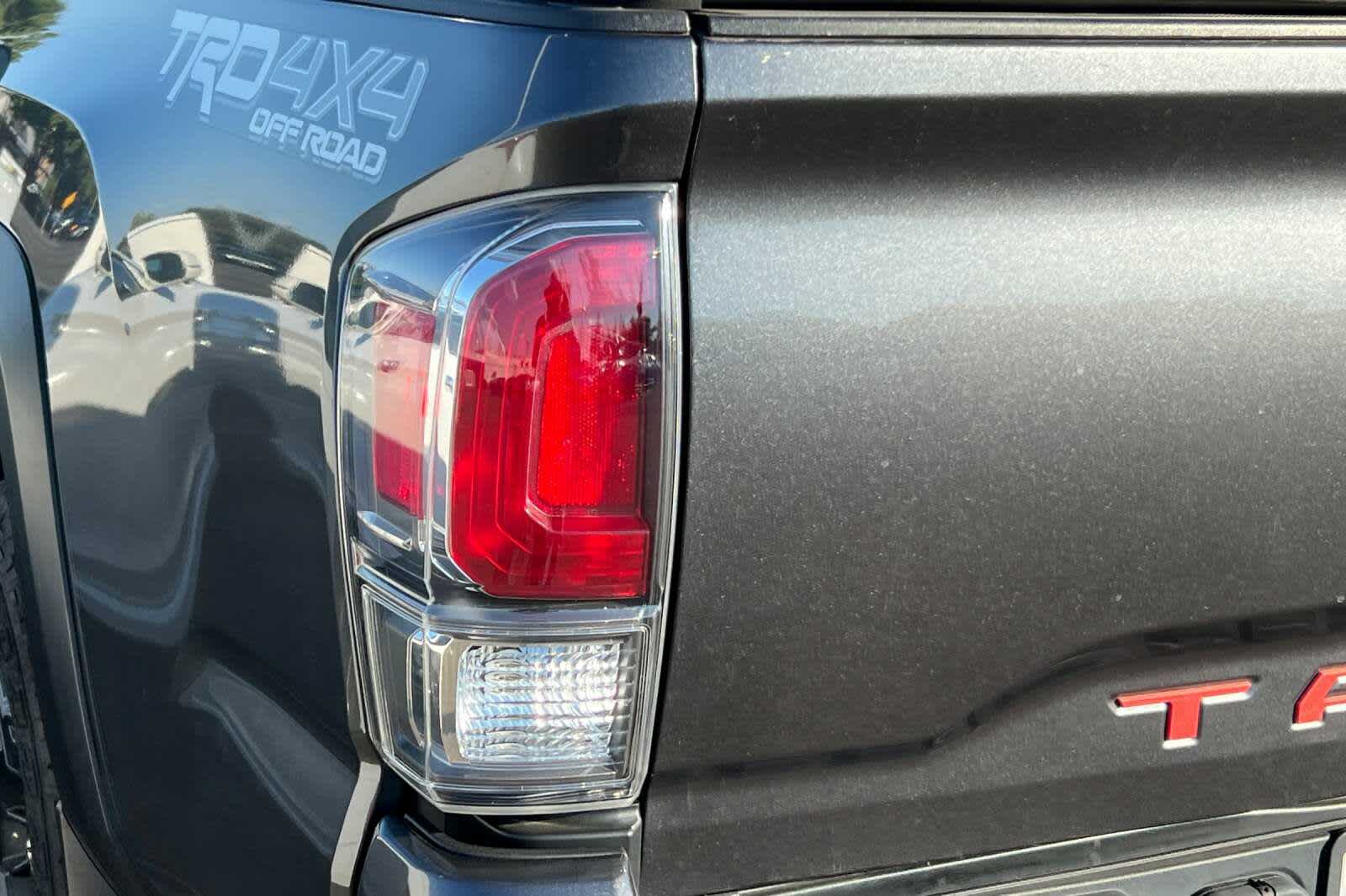 Thumbnail: 2022 Toyota Tacoma - 15