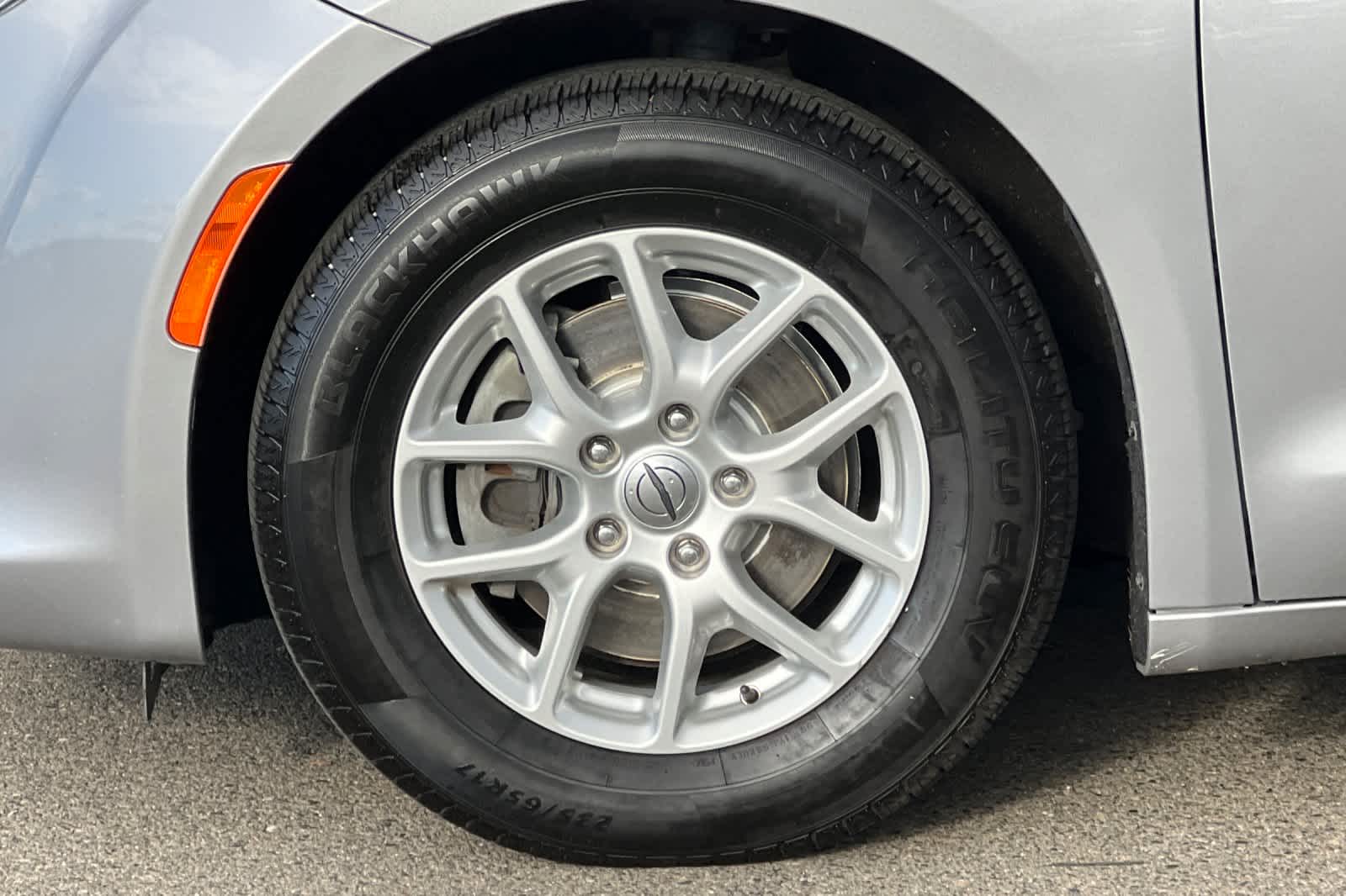 Thumbnail: 2020 Chrysler Pacifica - 27