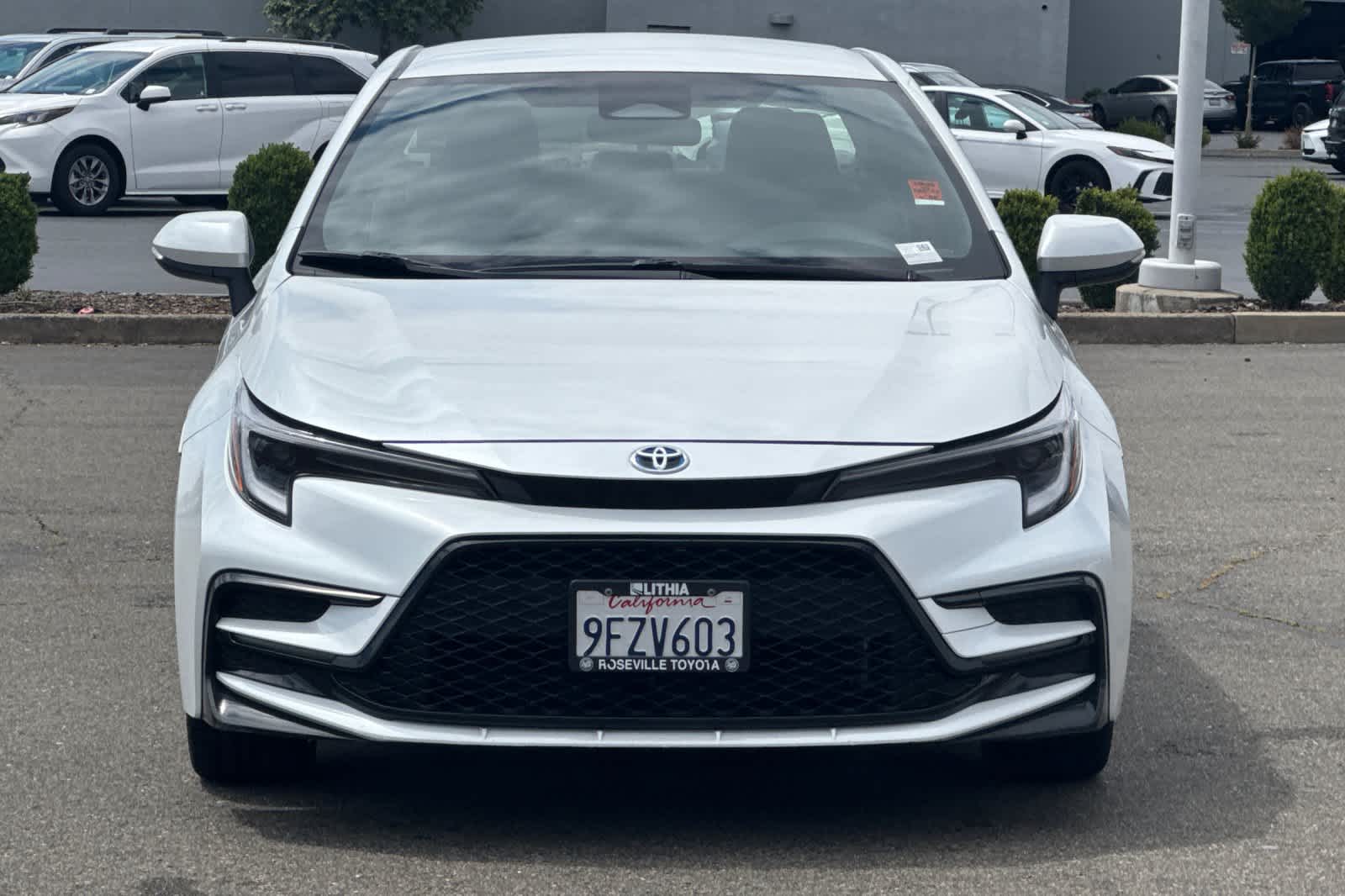 Thumbnail: 2023 Toyota Corolla - 10