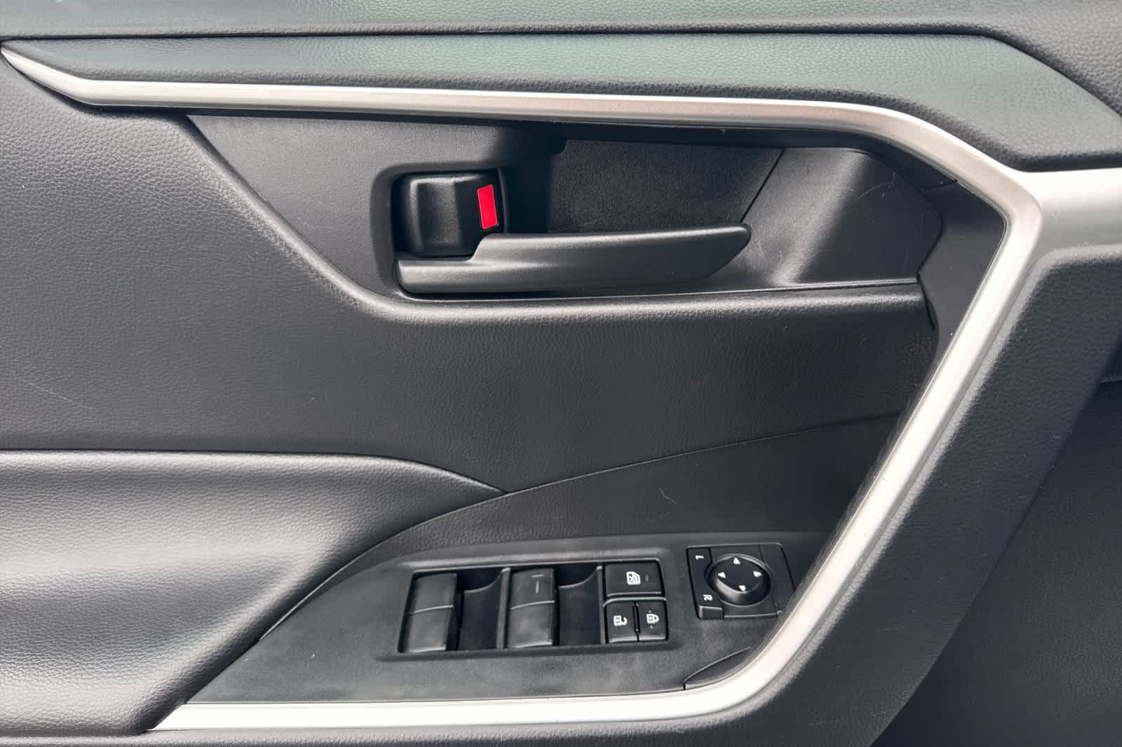 Thumbnail: 2024 Toyota RAV4 - 12