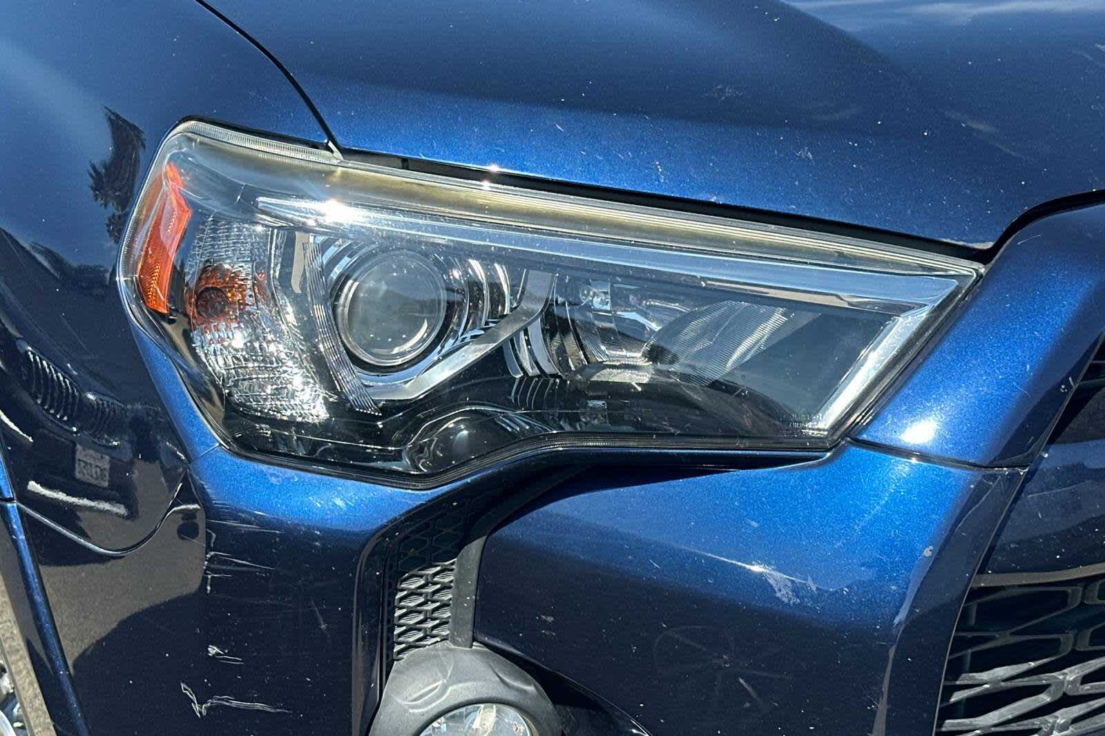 Thumbnail: 2018 Toyota 4Runner - 8