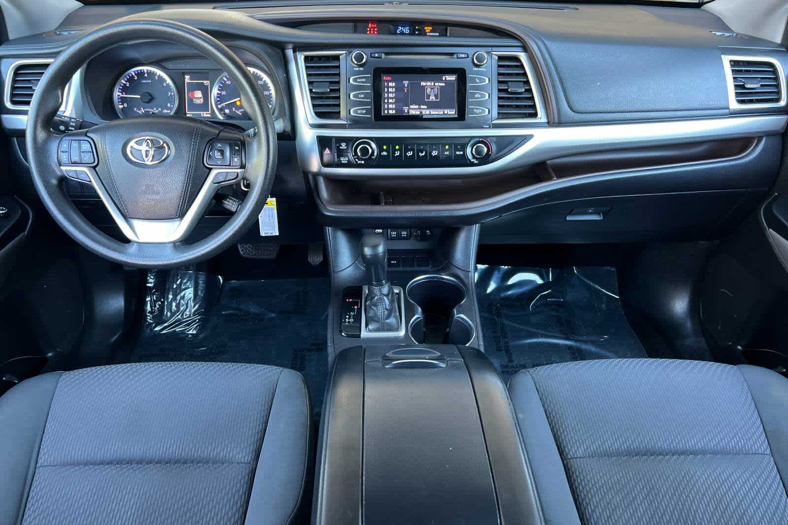 Thumbnail: 2018 Toyota Highlander - 3
