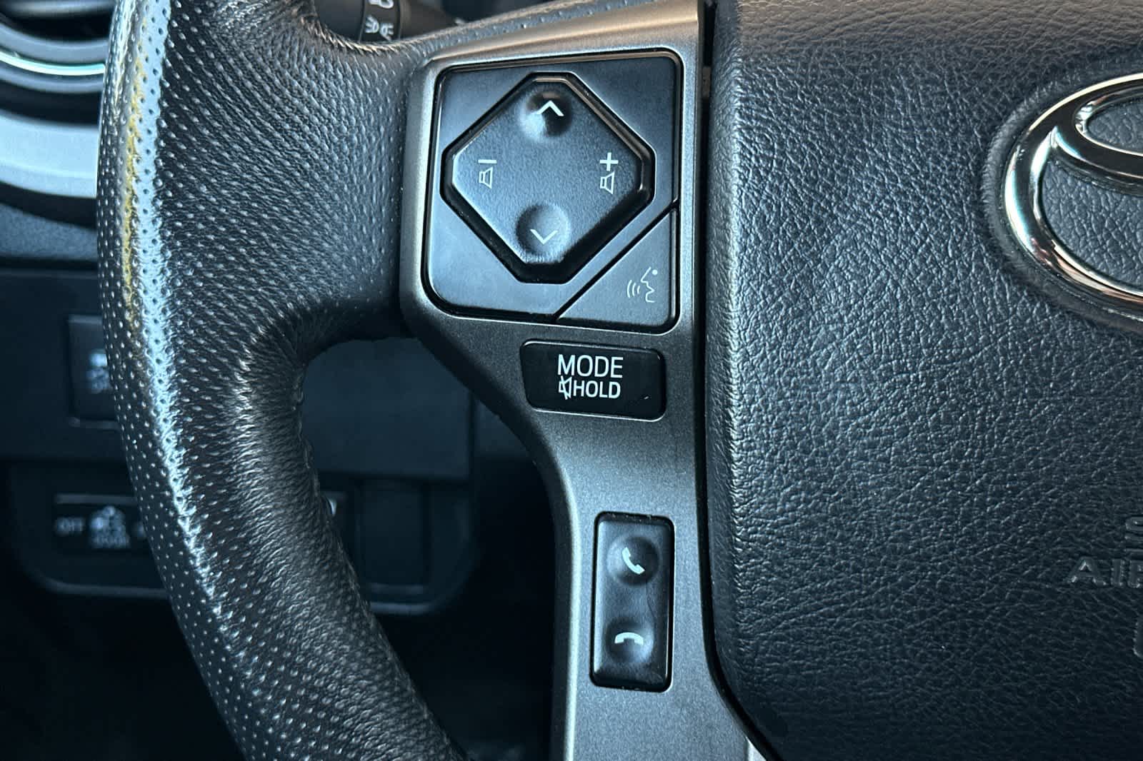 Thumbnail: 2023 Toyota Tacoma - 25