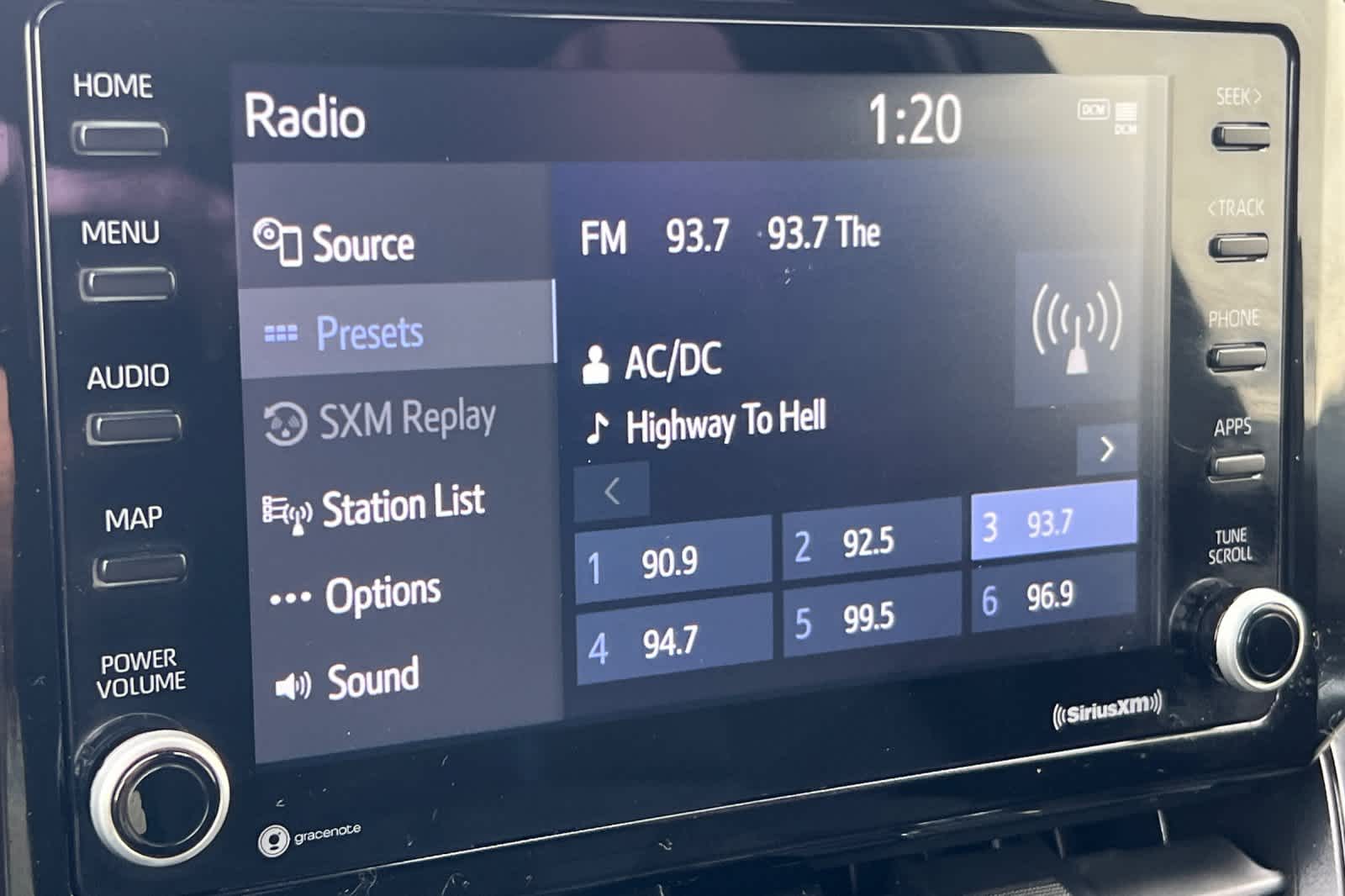 Thumbnail: 2022 Toyota Corolla - 18