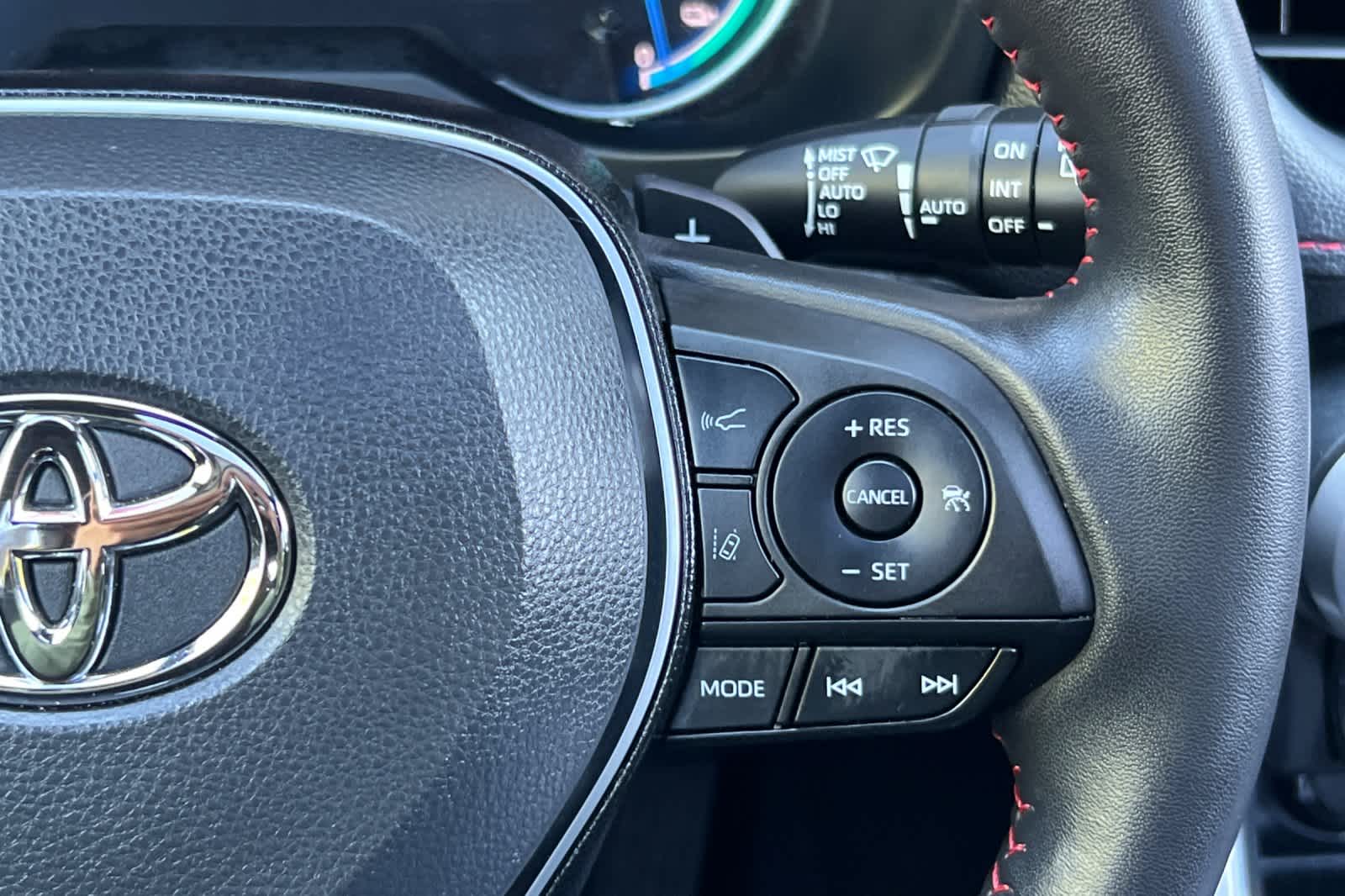 Thumbnail: 2022 Toyota RAV4 - 29