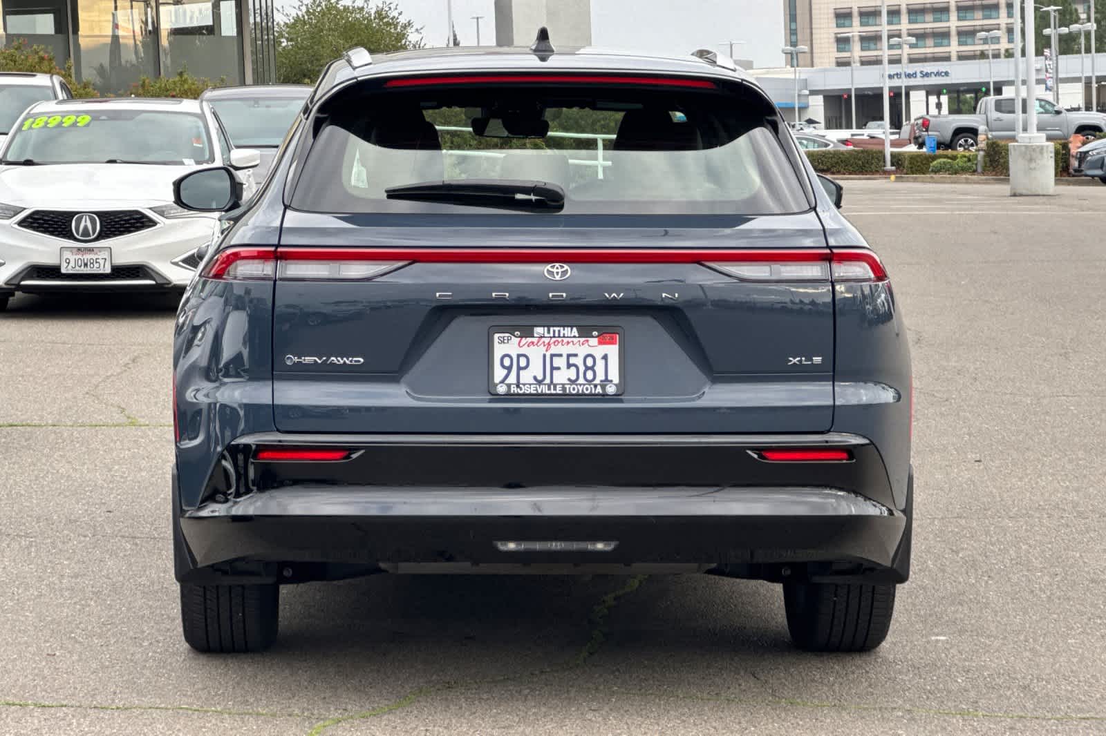 Thumbnail: 2025 Toyota Crown Signia - 8