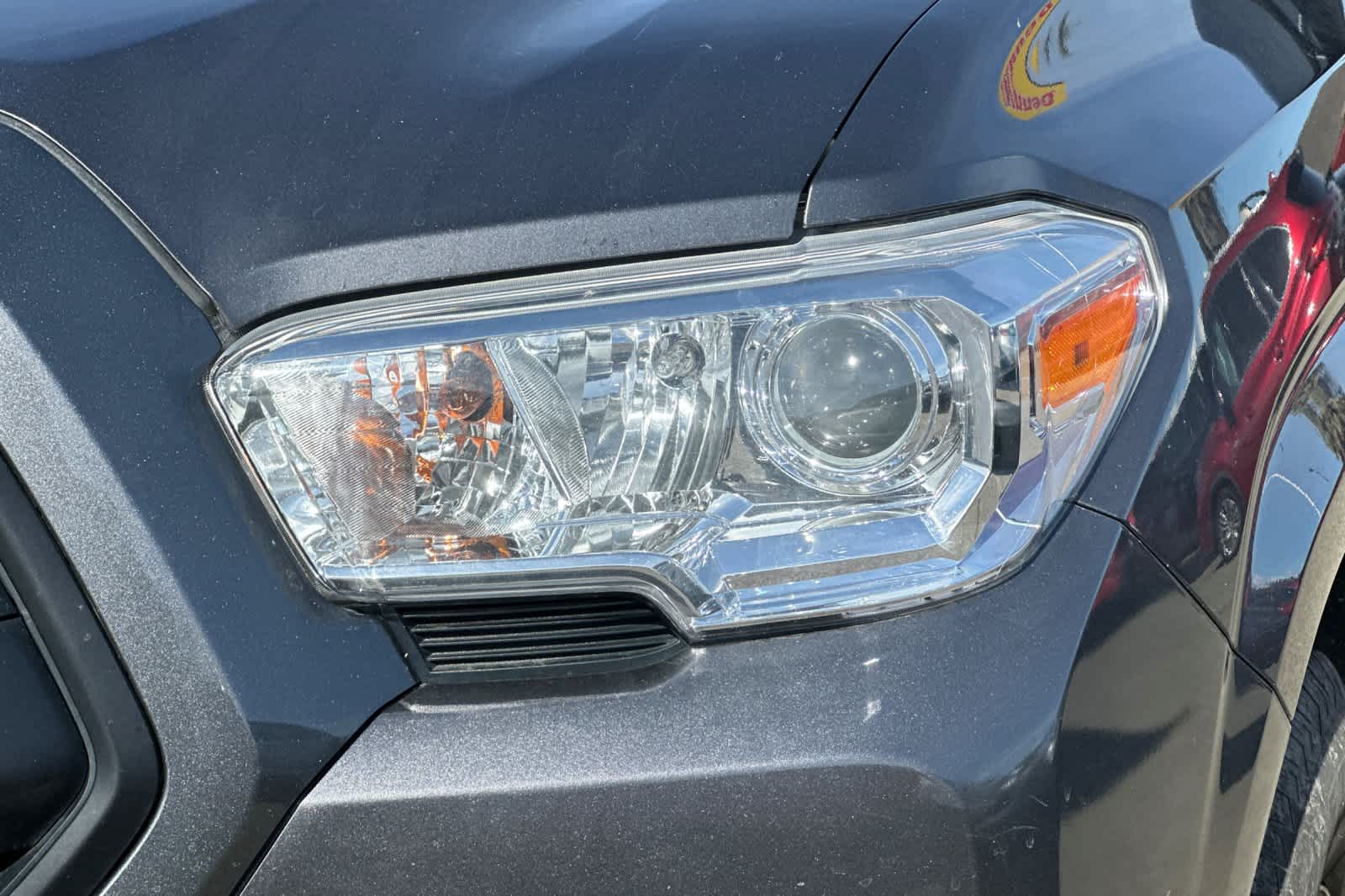 Thumbnail: 2022 Toyota Tacoma - 11