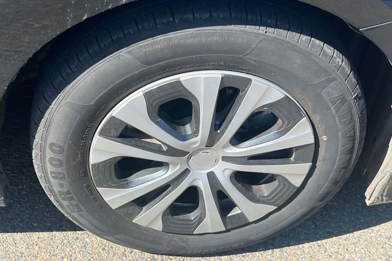 Thumbnail: 2020 Toyota Prius Prime - 15