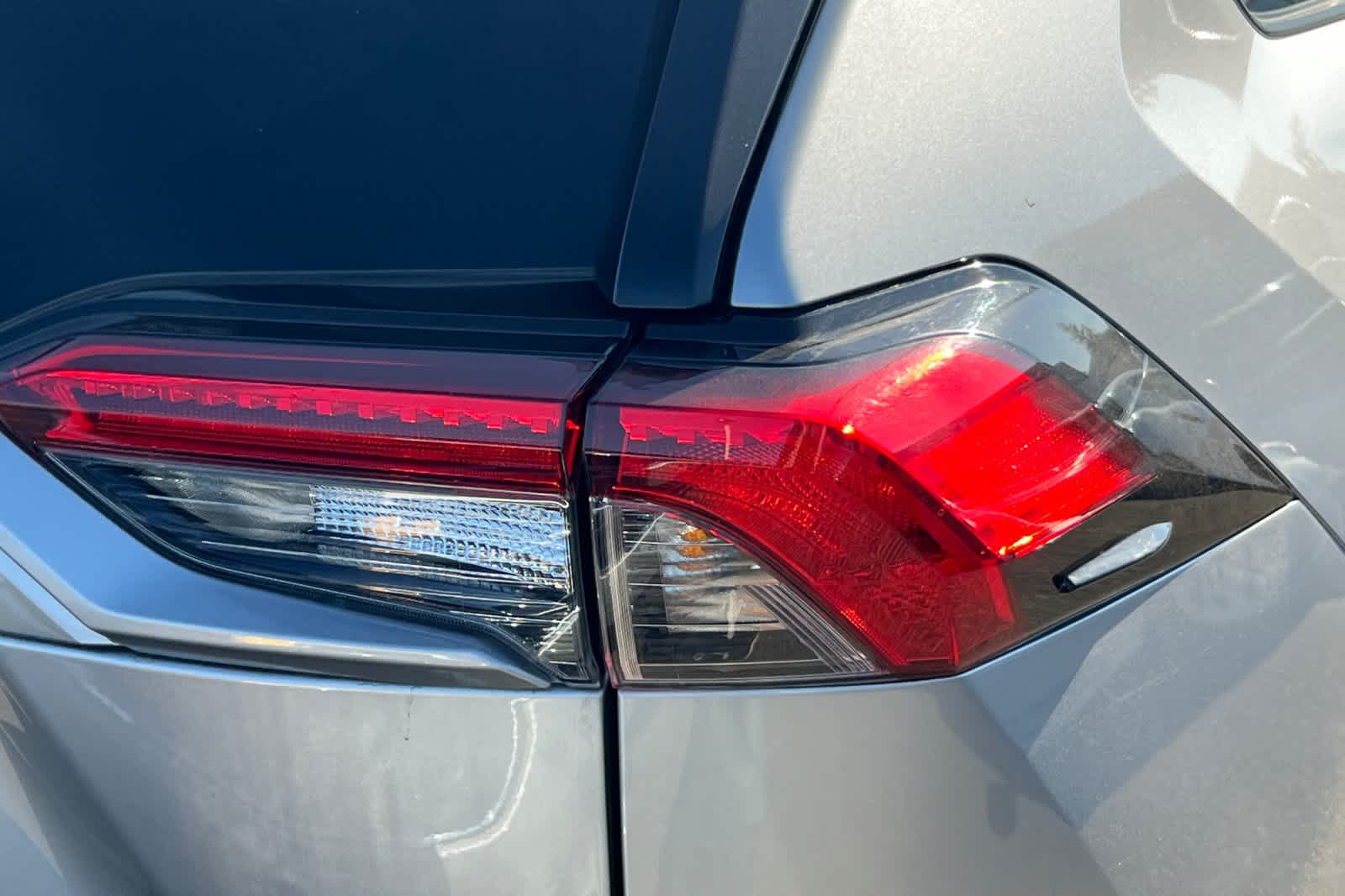 Thumbnail: 2022 Toyota RAV4 - 17