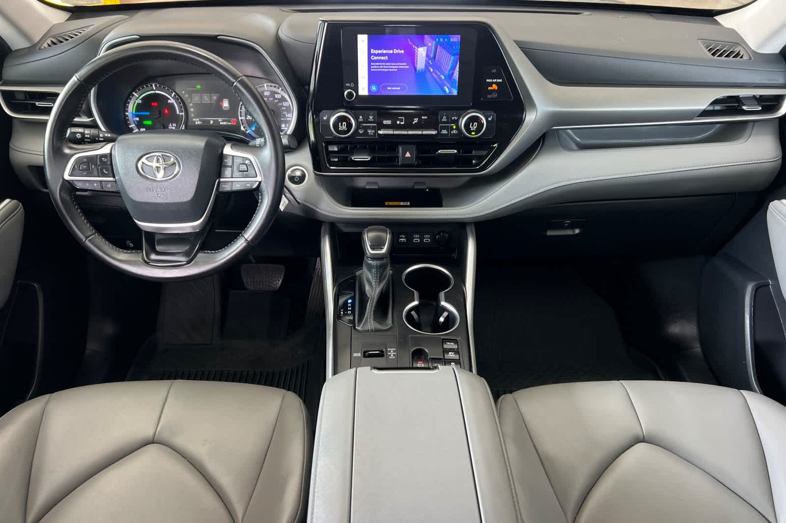 Thumbnail: 2024 Toyota Highlander - 3