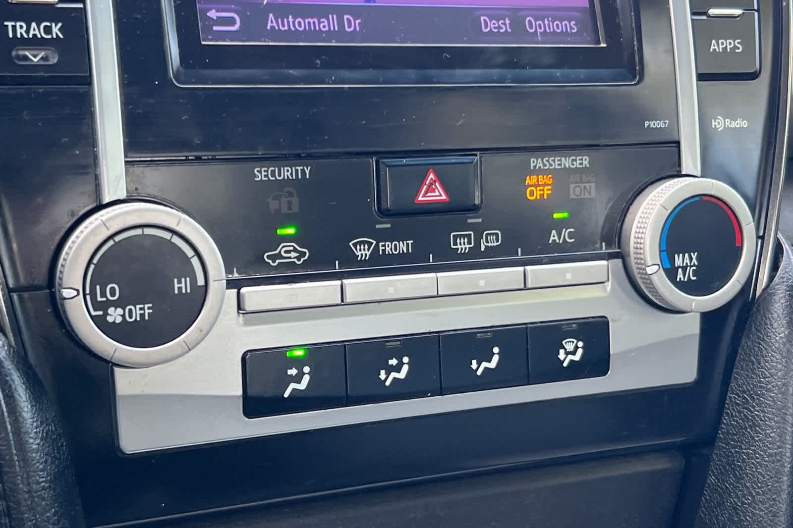 Thumbnail: 2012 Toyota Camry - 20