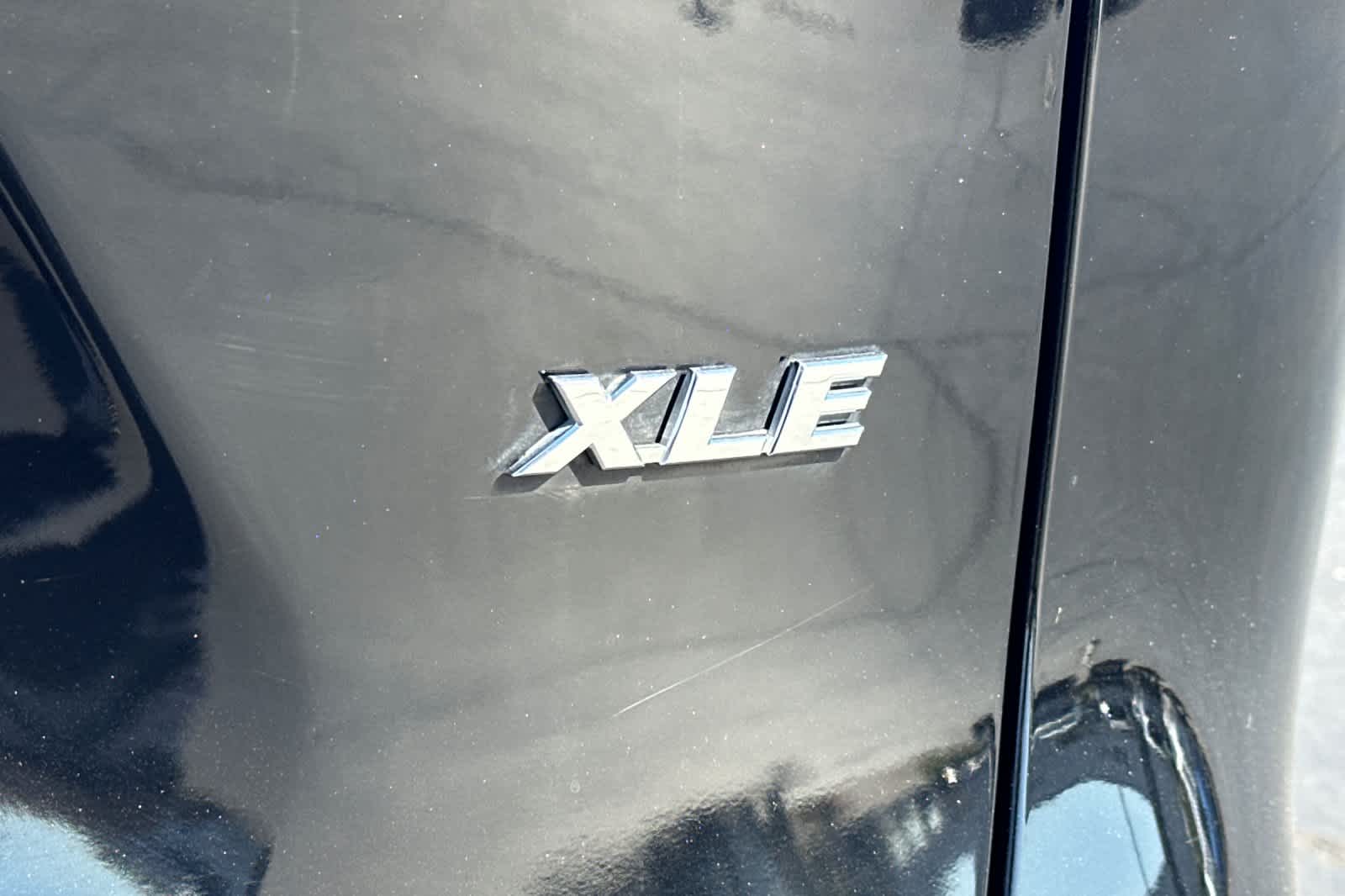 Thumbnail: 2021 Toyota RAV4 - 32