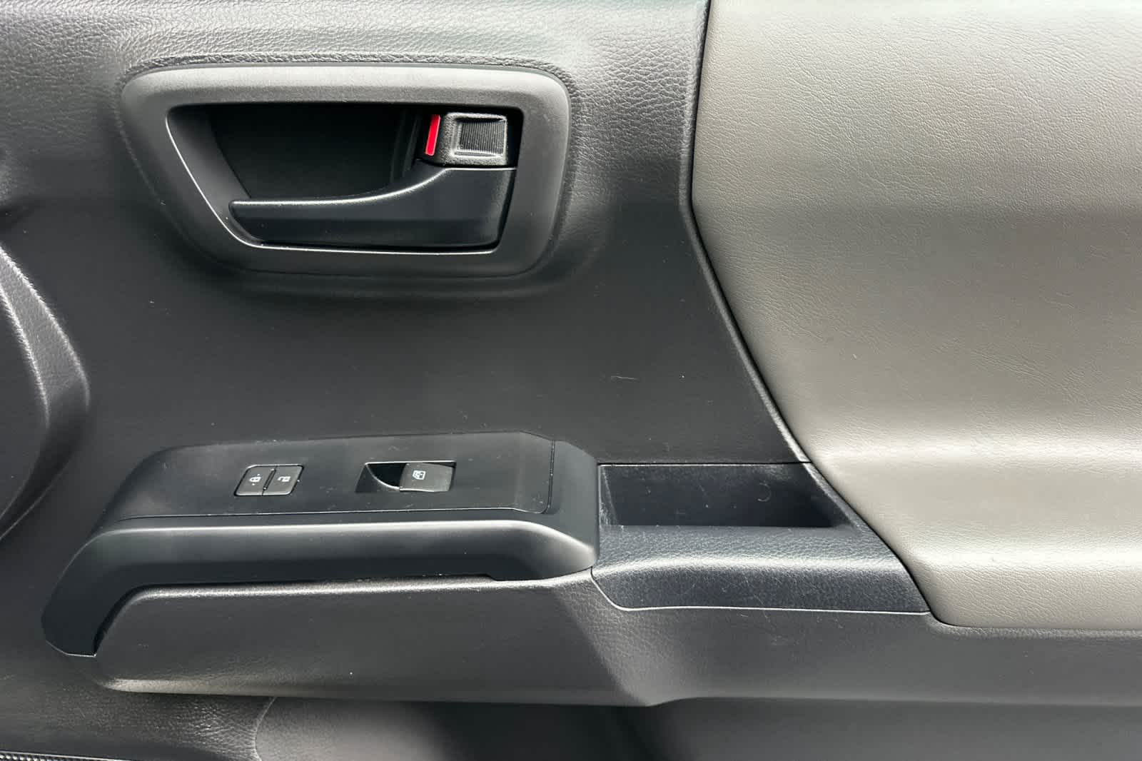 Thumbnail: 2023 Toyota Tacoma - 18