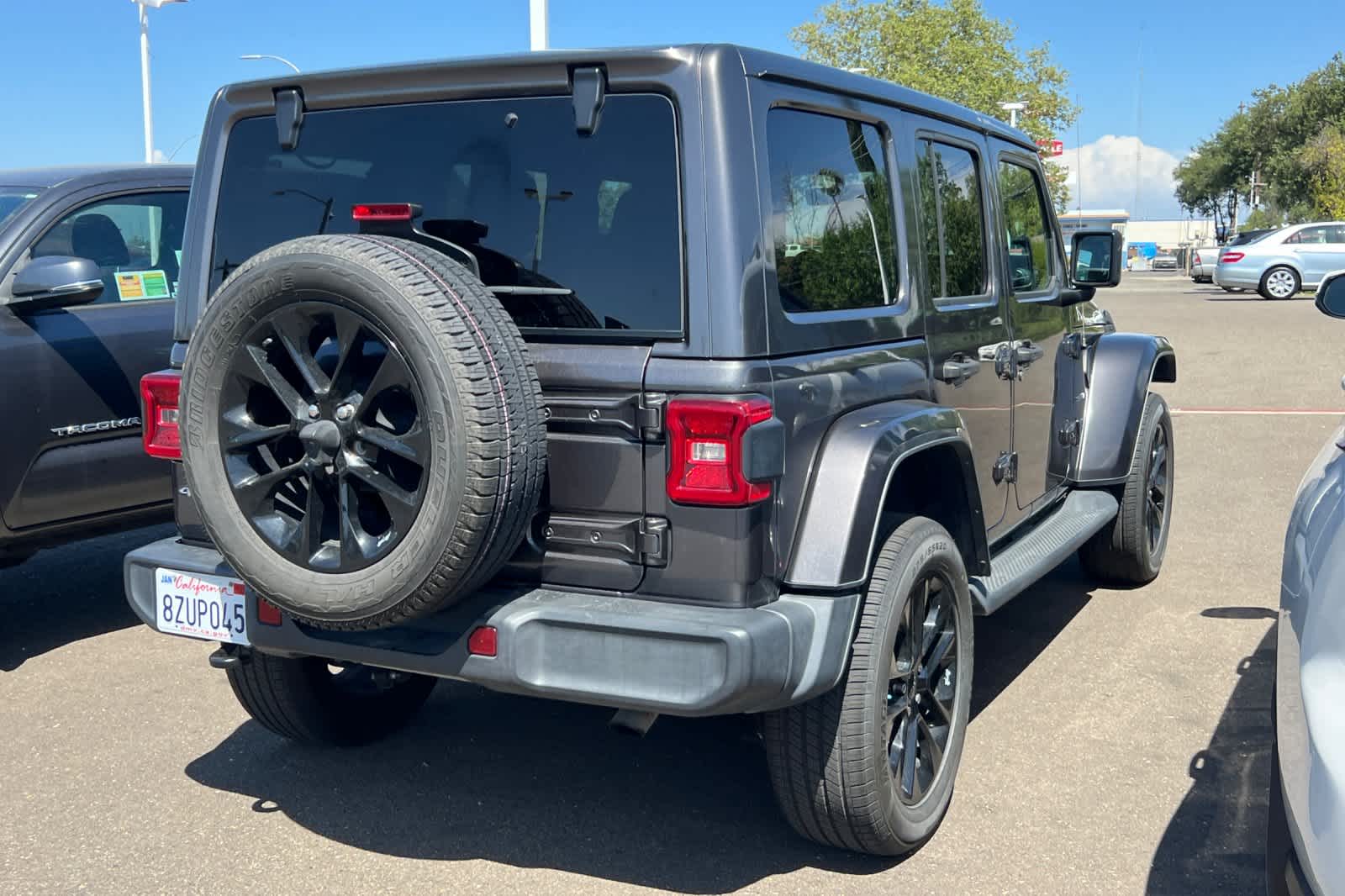 Thumbnail: 2021 Jeep Wrangler - 4