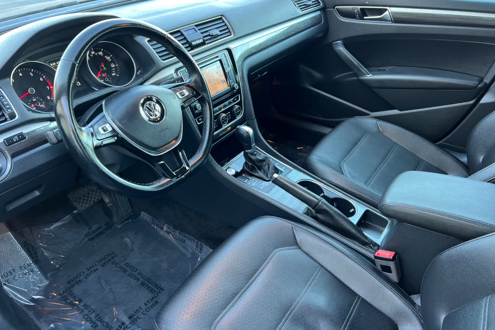 Thumbnail: 2018 Volkswagen Passat - 11