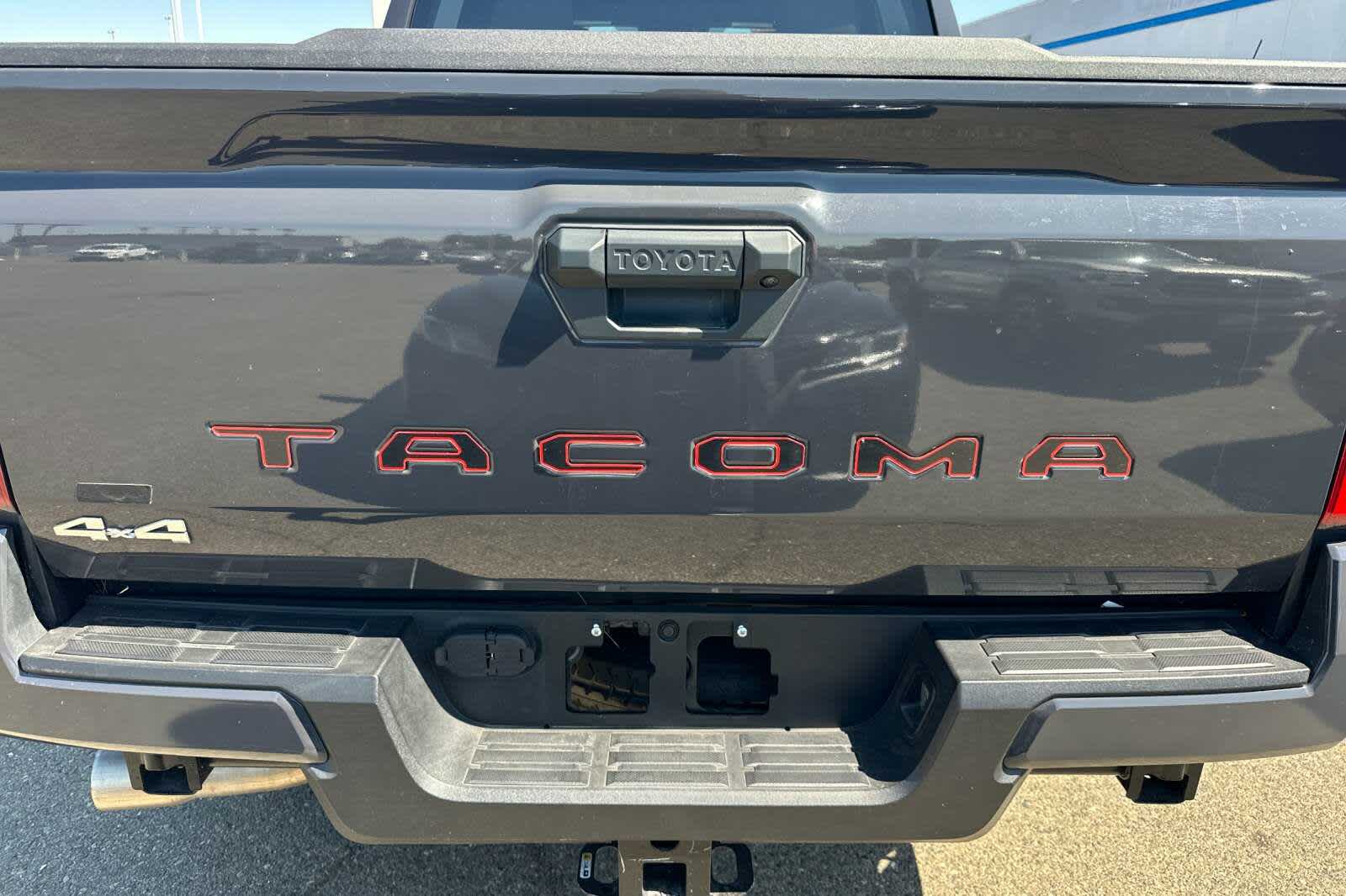 Thumbnail: 2024 Toyota Tacoma - 16
