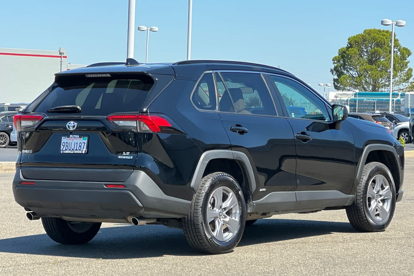 Thumbnail: 2022 Toyota RAV4 - 2
