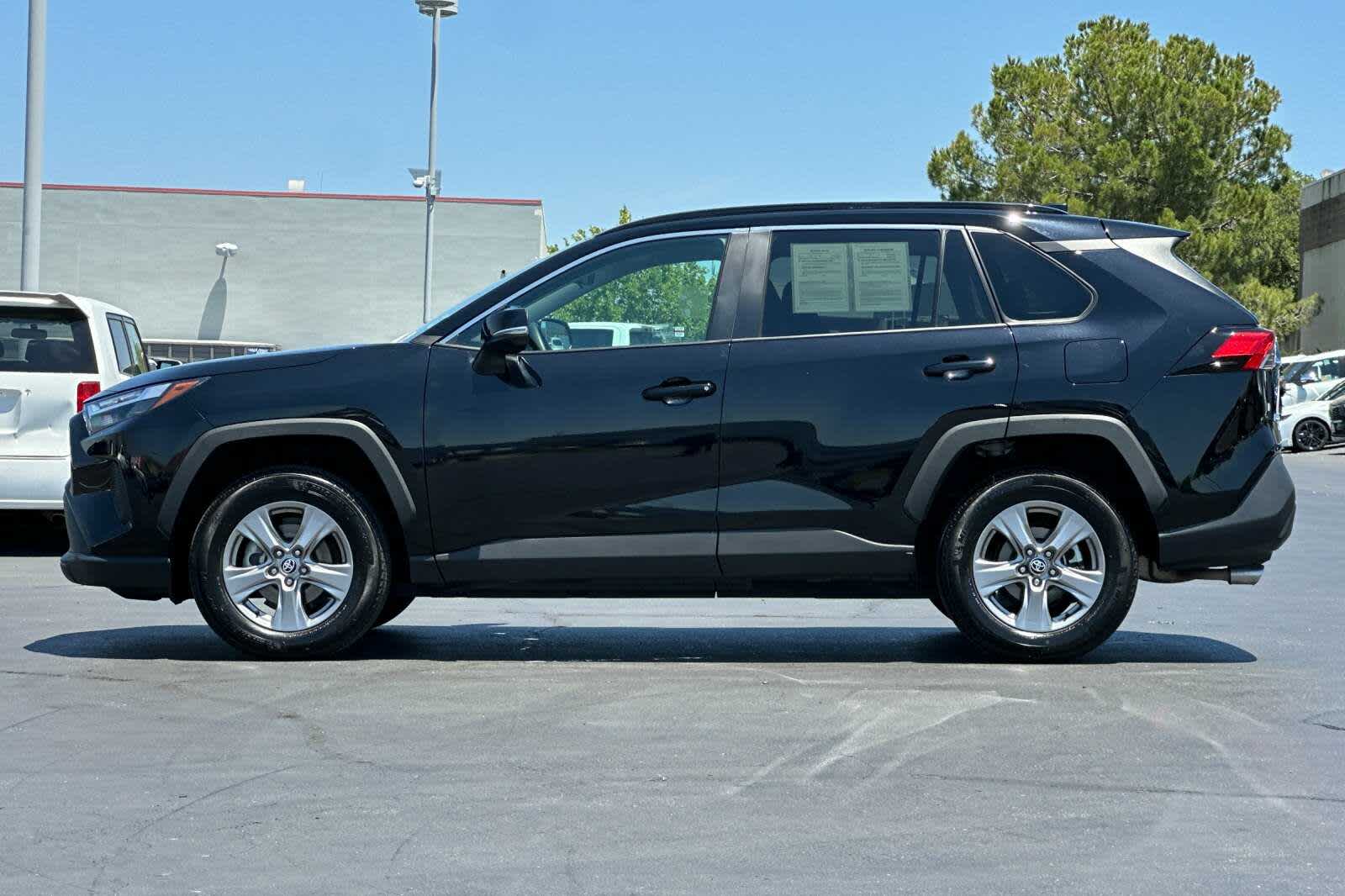 Thumbnail: 2024 Toyota RAV4 - 9