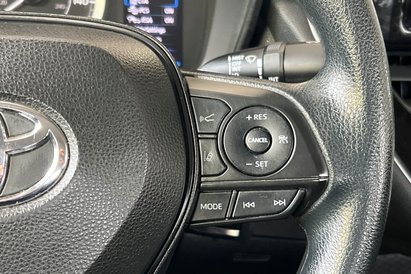 Thumbnail: 2022 Toyota Corolla - 24