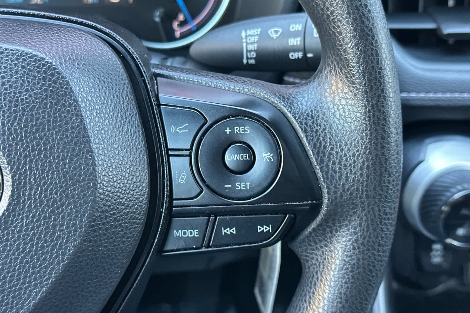 Thumbnail: 2025 Toyota RAV4 - 26